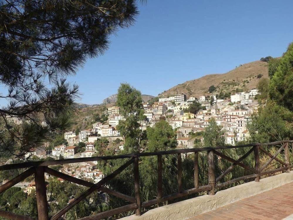 Albergo Diffuso Borgo Gallodoro מראה חיצוני תמונה